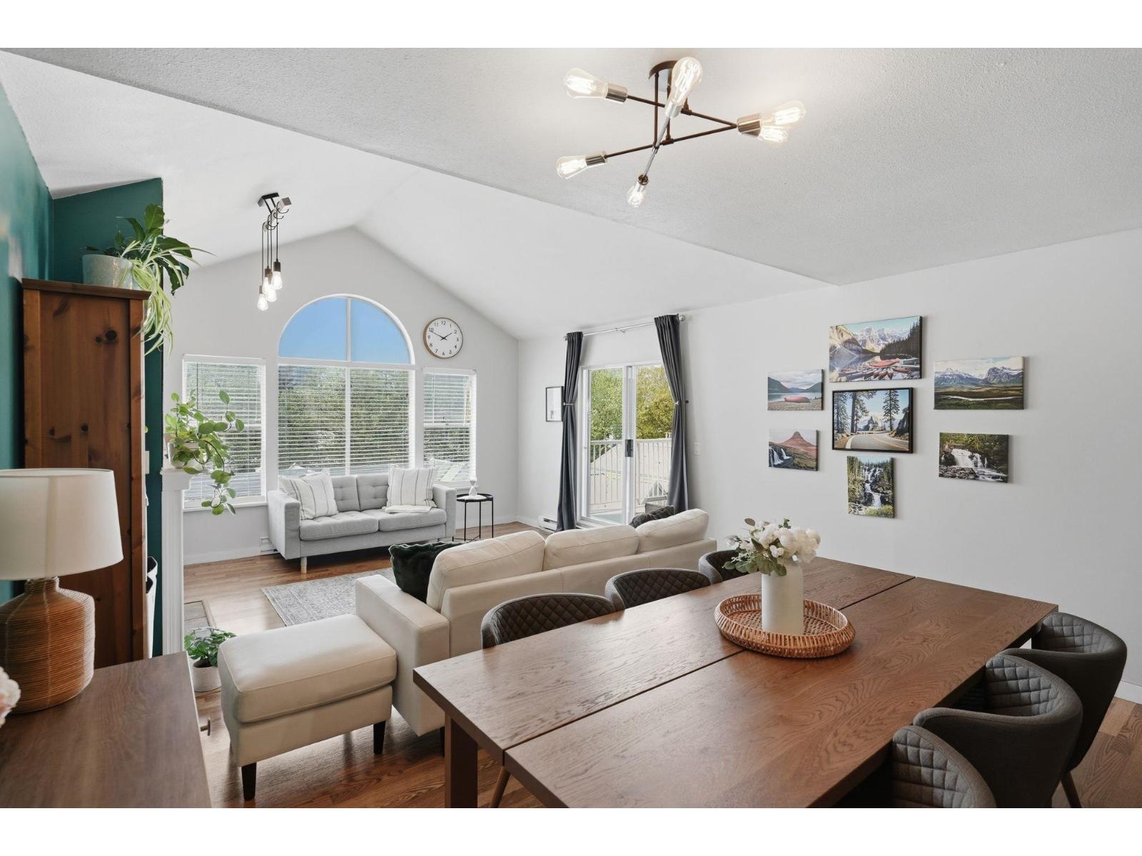2 Bed, 2 Bath Apartment for Sale in Surrey – 22 10070 137A STREET, Surrey – MLS# R3122241 - Image 5