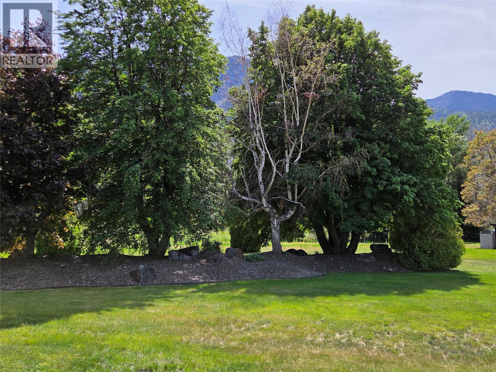 6 815 11th Avenue, Keremeos