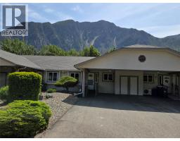 6 815 11th Avenue, Keremeos