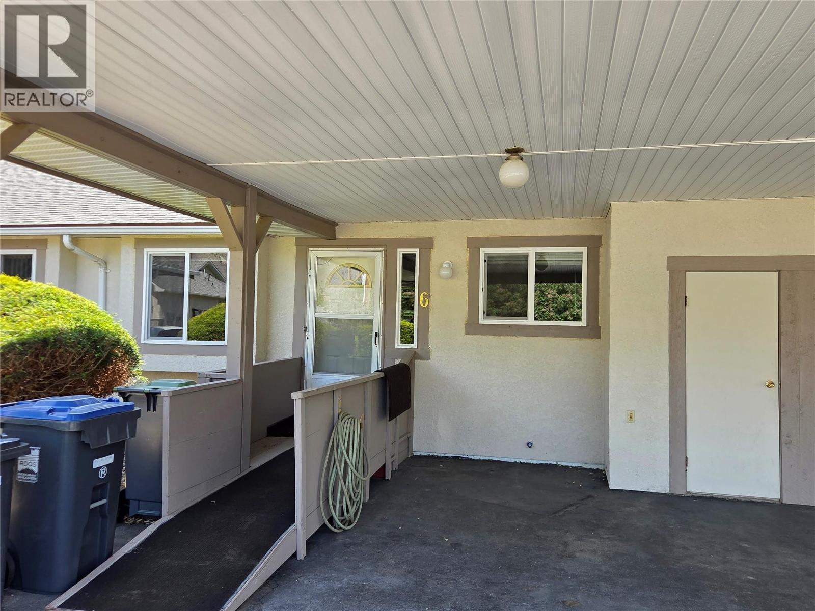 6 815 11th Avenue, Keremeos