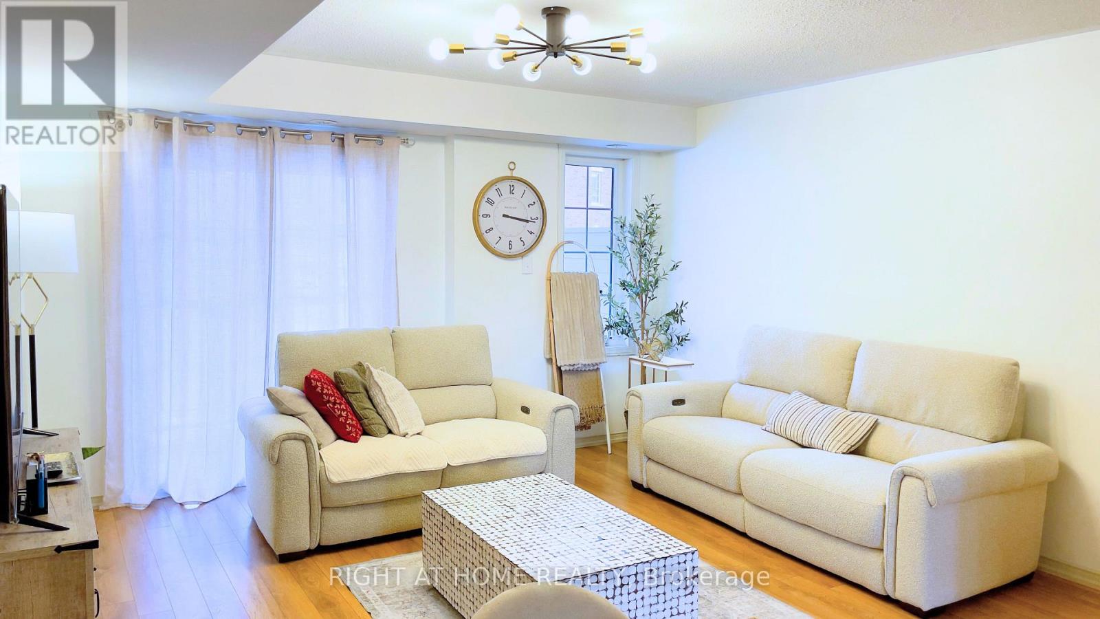 2372 CHEVRON PRINCE PATH - 9