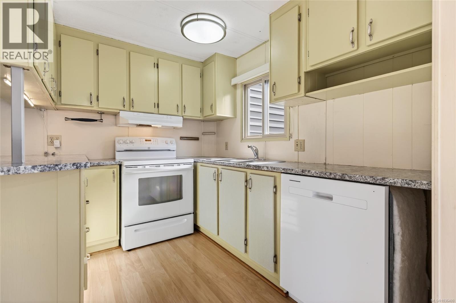 2619 Ulverston Ave - 10