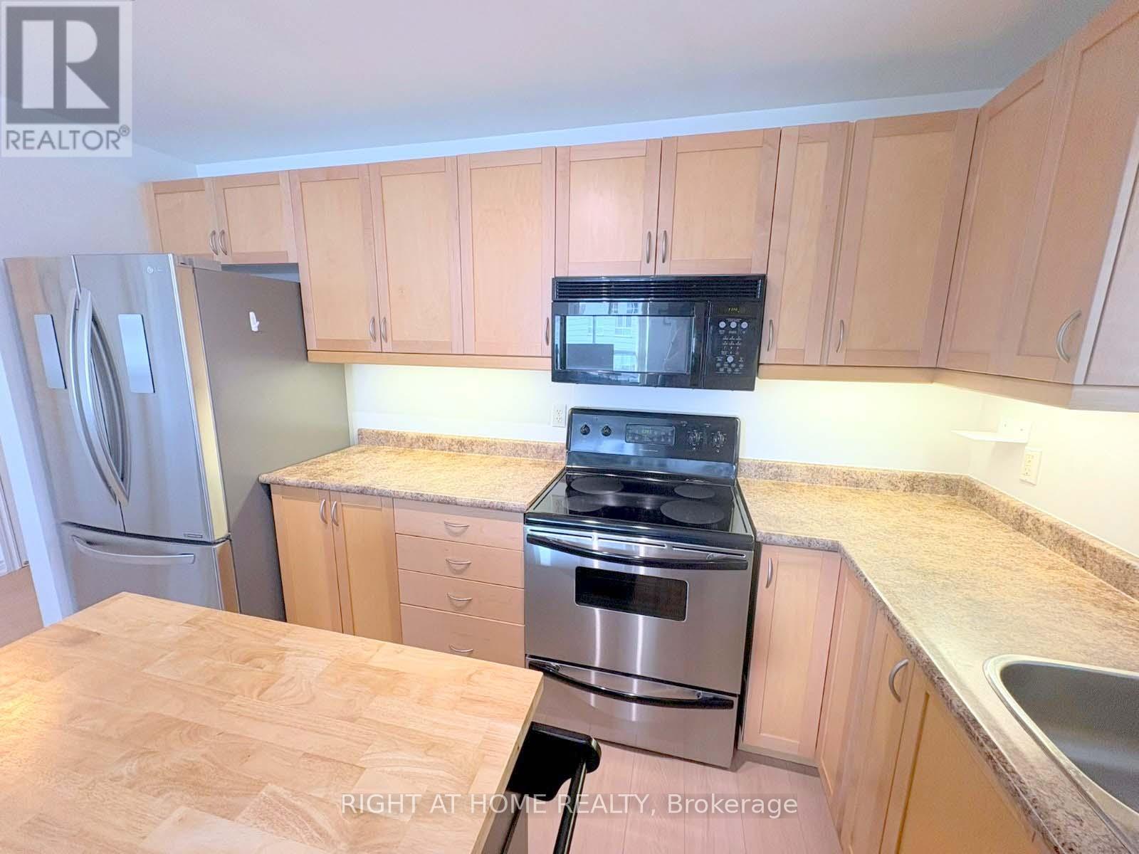 #202 2000 CREEKSIDE DRIVE - 5