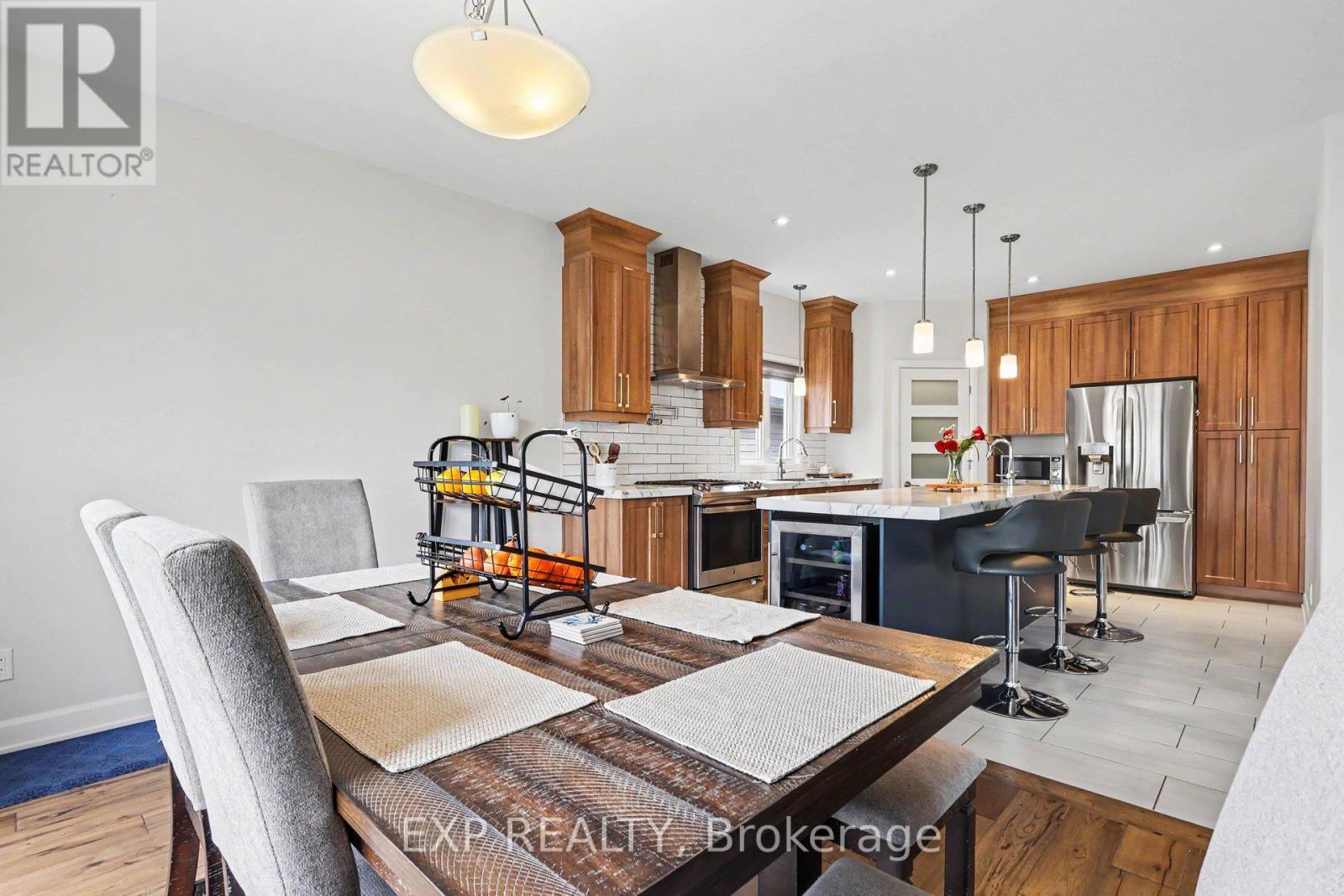 520 LUCENT STREET - 11