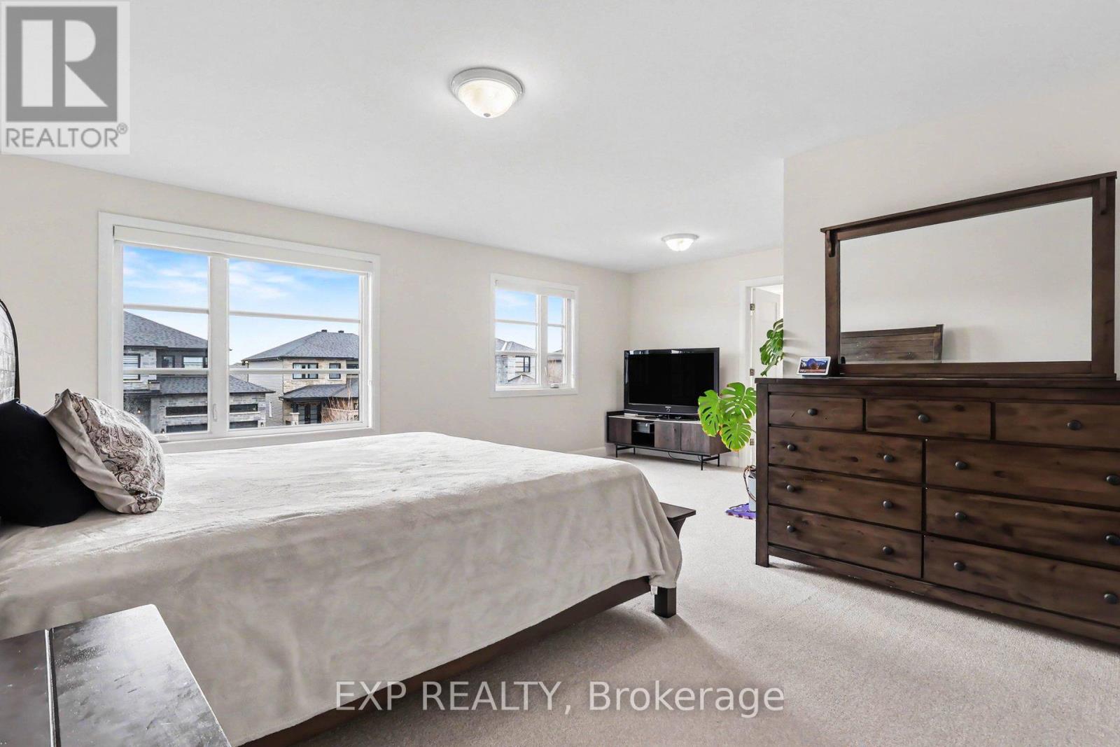 520 LUCENT STREET - 21