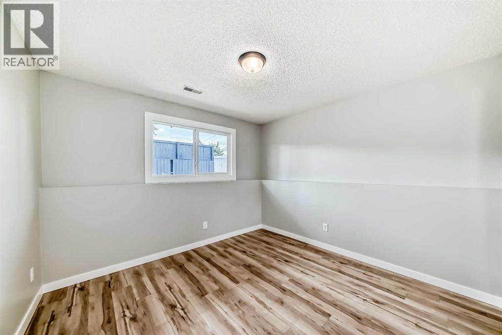 #F 903 44 Street SE - 16