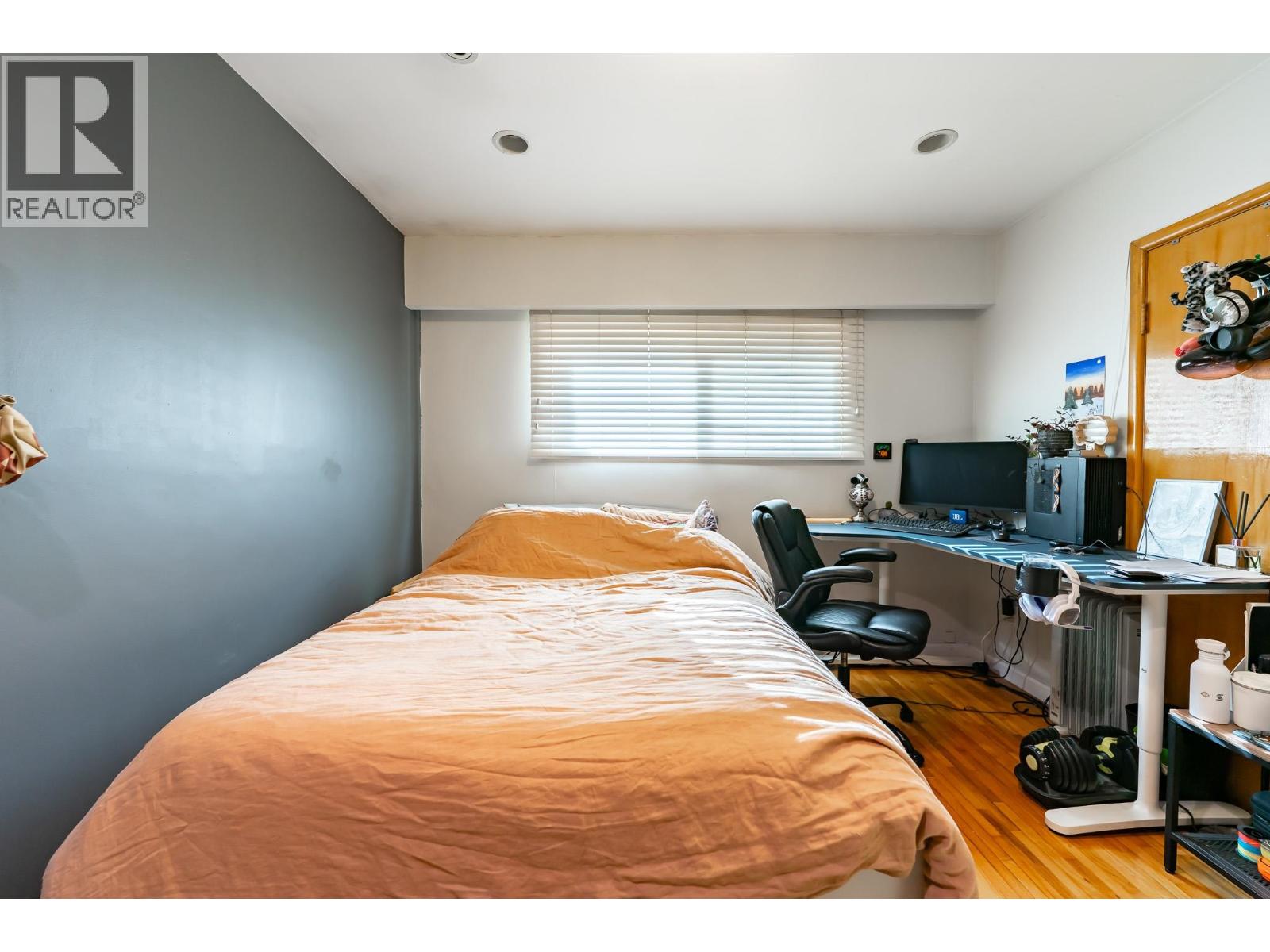 3654 E 25TH AVENUE — photo 3