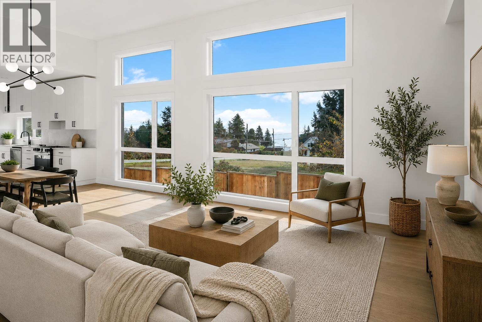 5410 STELLAR WAY, Sechelt