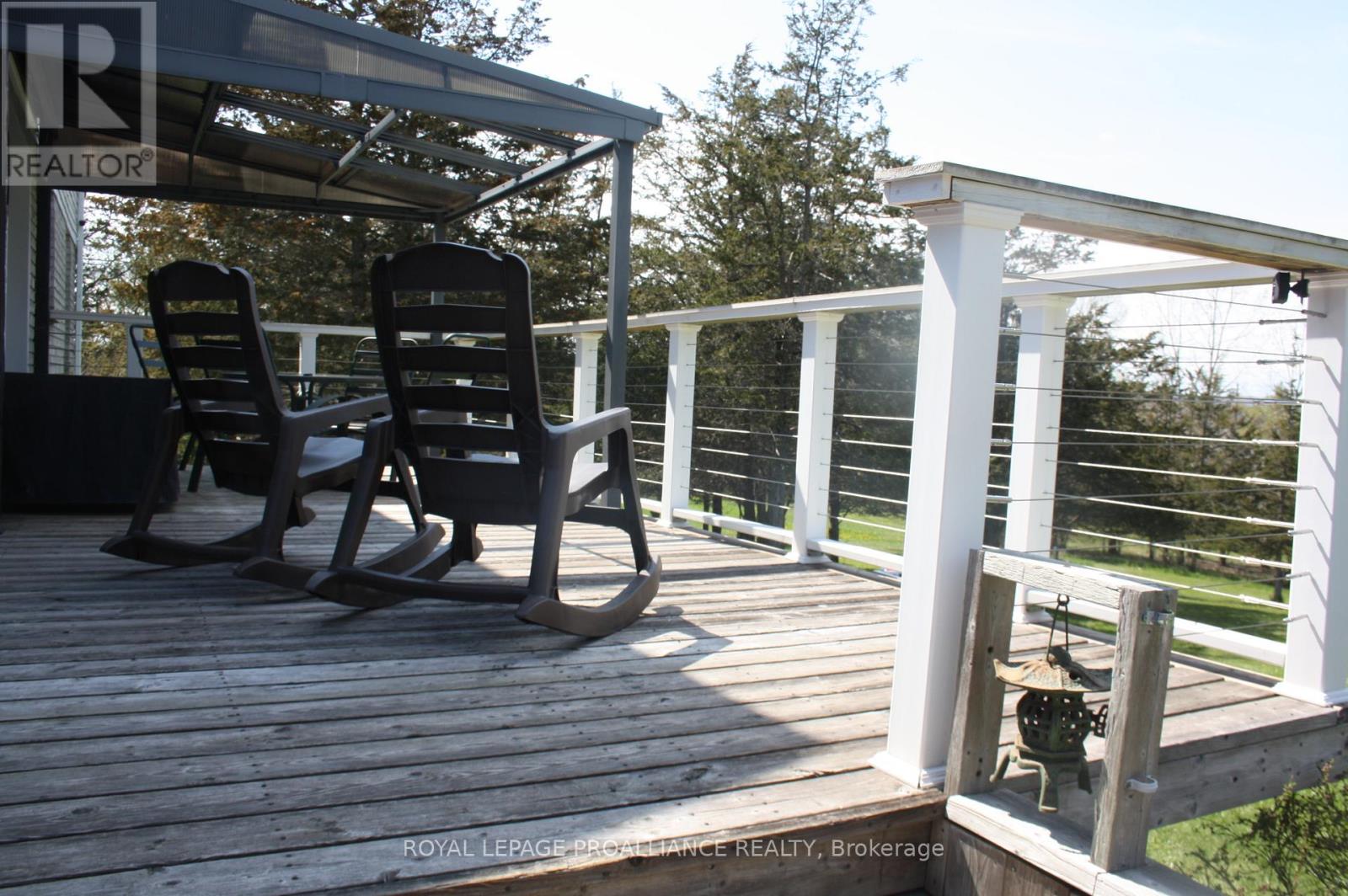 61 SILLS ROAD - 40