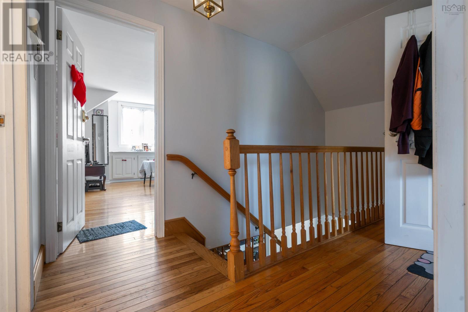 #4 Tupper Court - 36