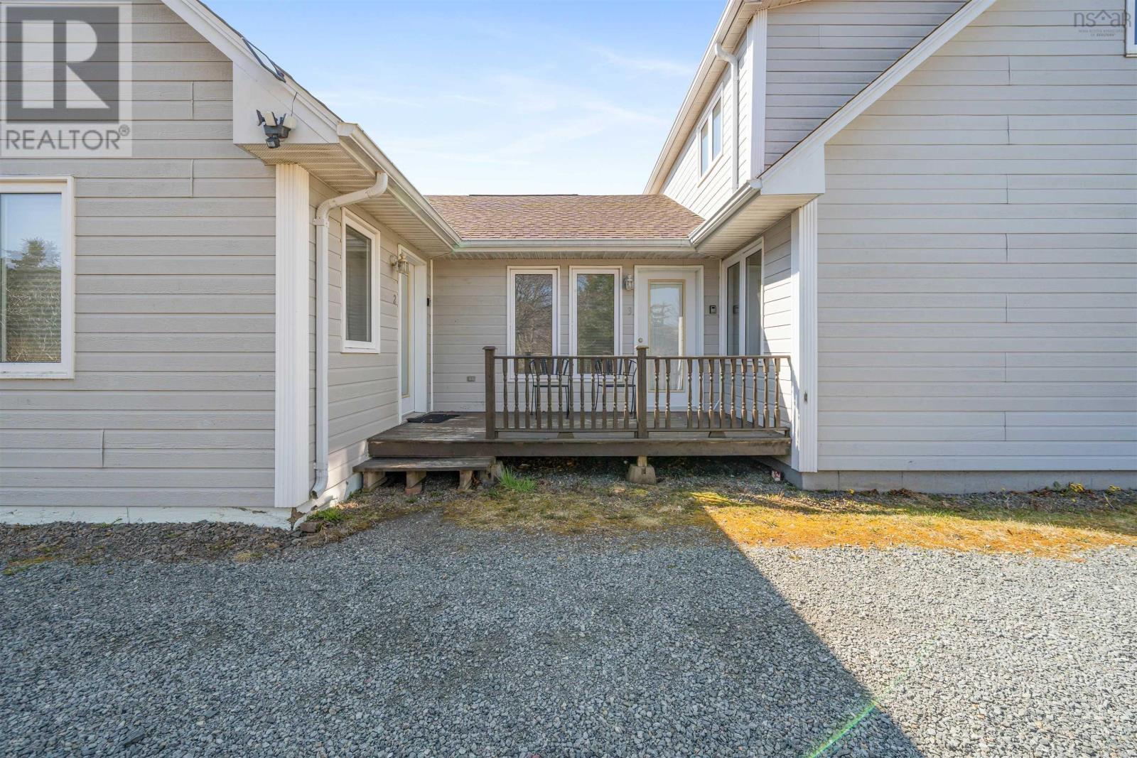 #4 Tupper Court - 10