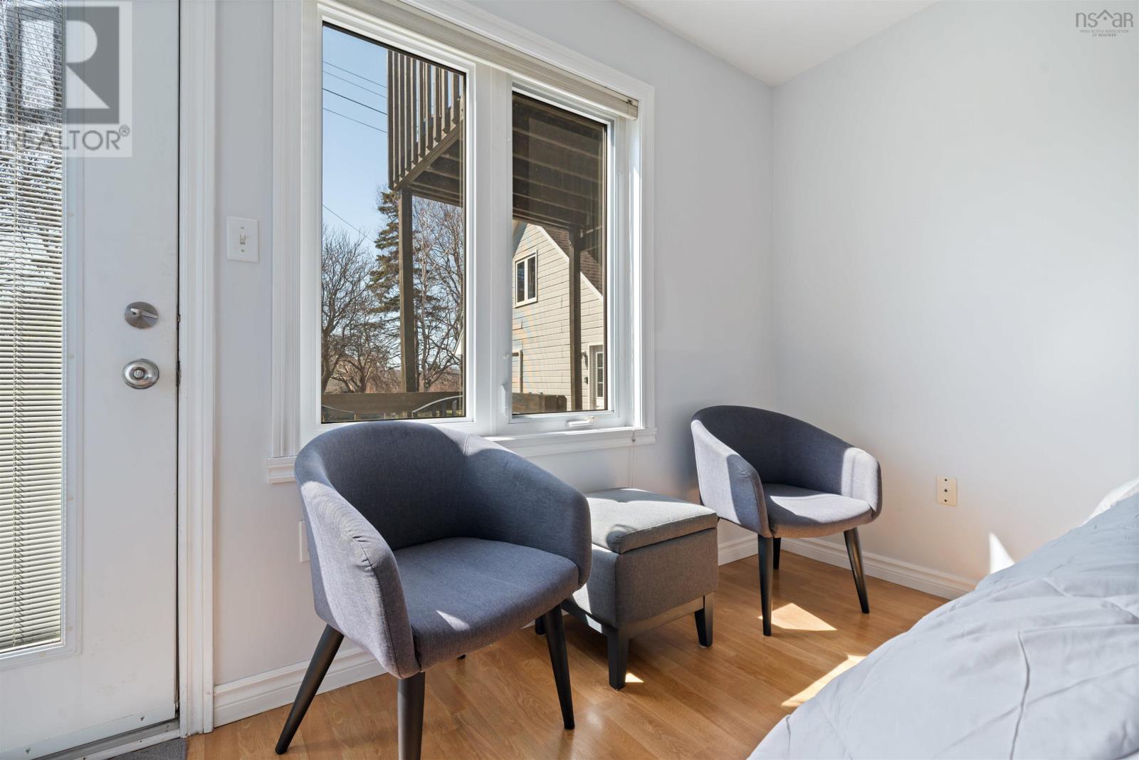 #4 Tupper Court - 22