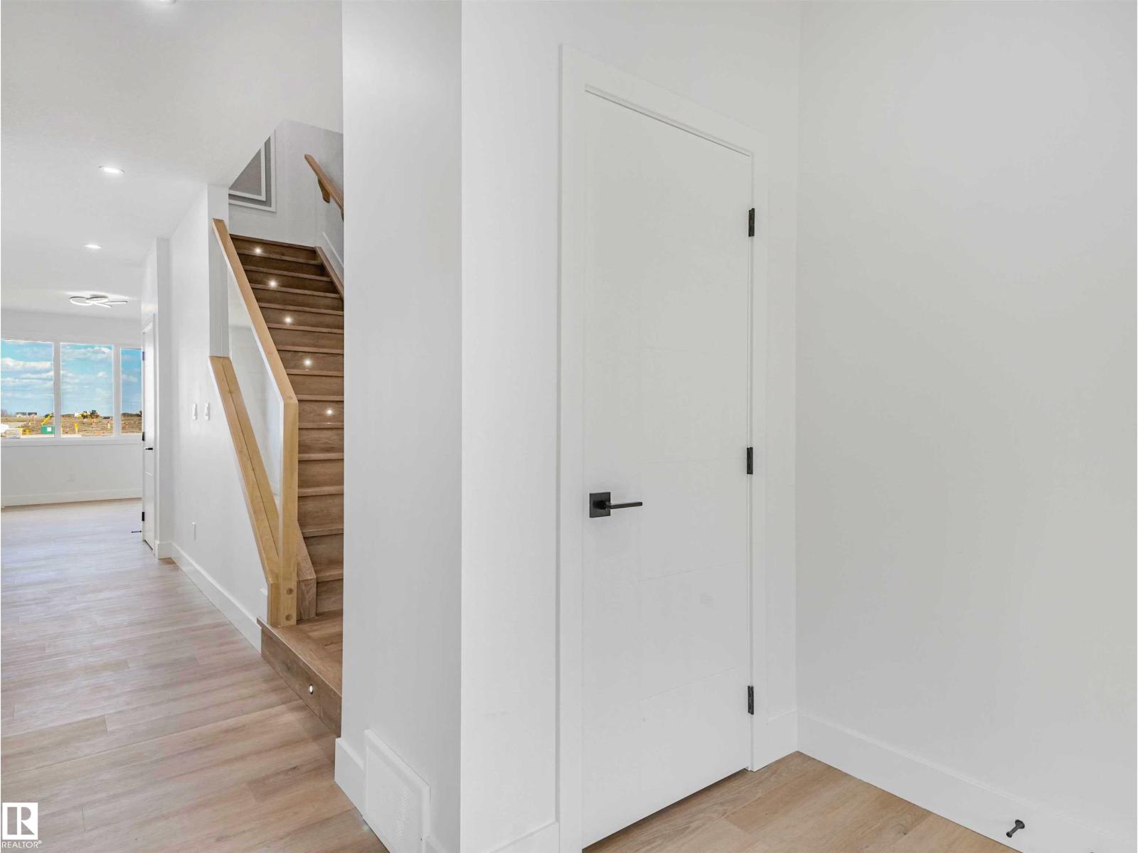 731 30 ST SW, Edmonton
