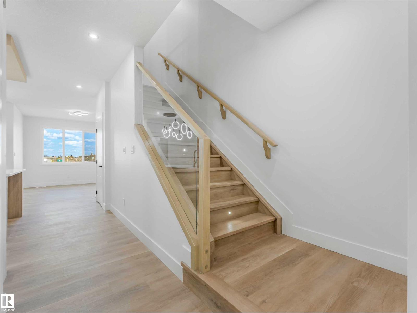 731 30 ST SW, Edmonton