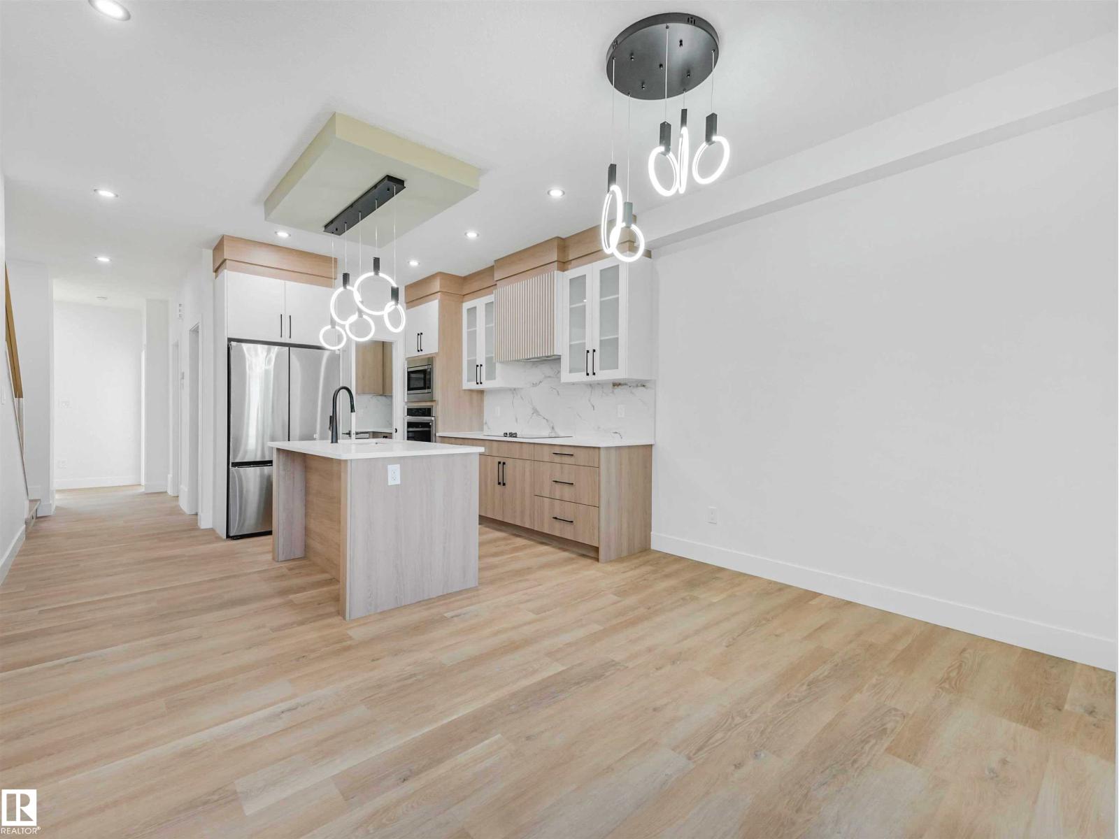 731 30 ST SW, Edmonton
