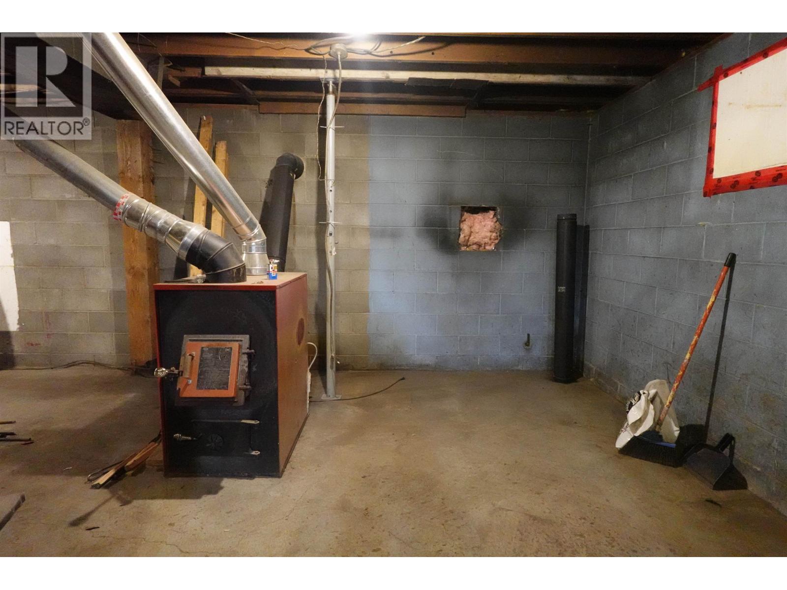 10860 LAKE CREEK ROAD - 23