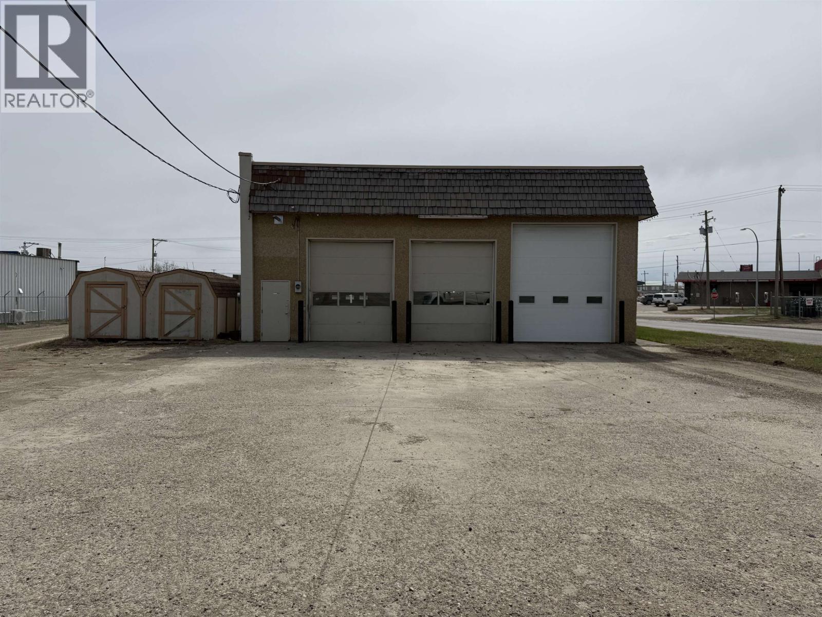10124 93 AVENUE, Fort St. John — photo 2