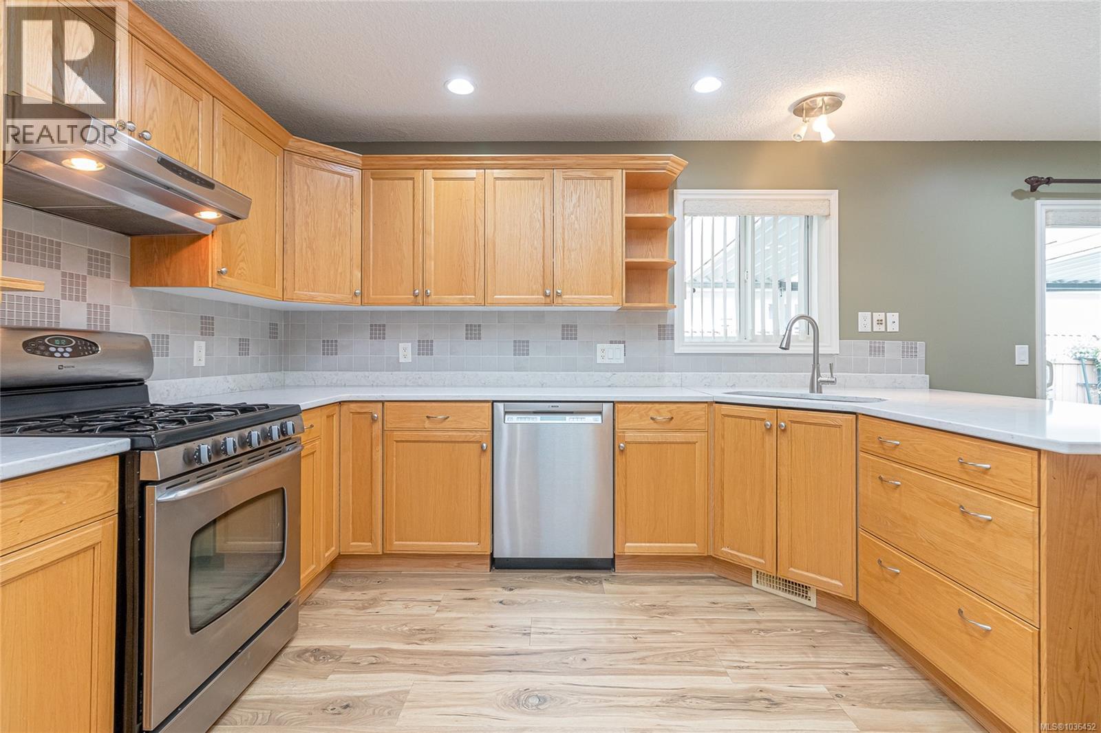 4024 Valewood Dr - 16