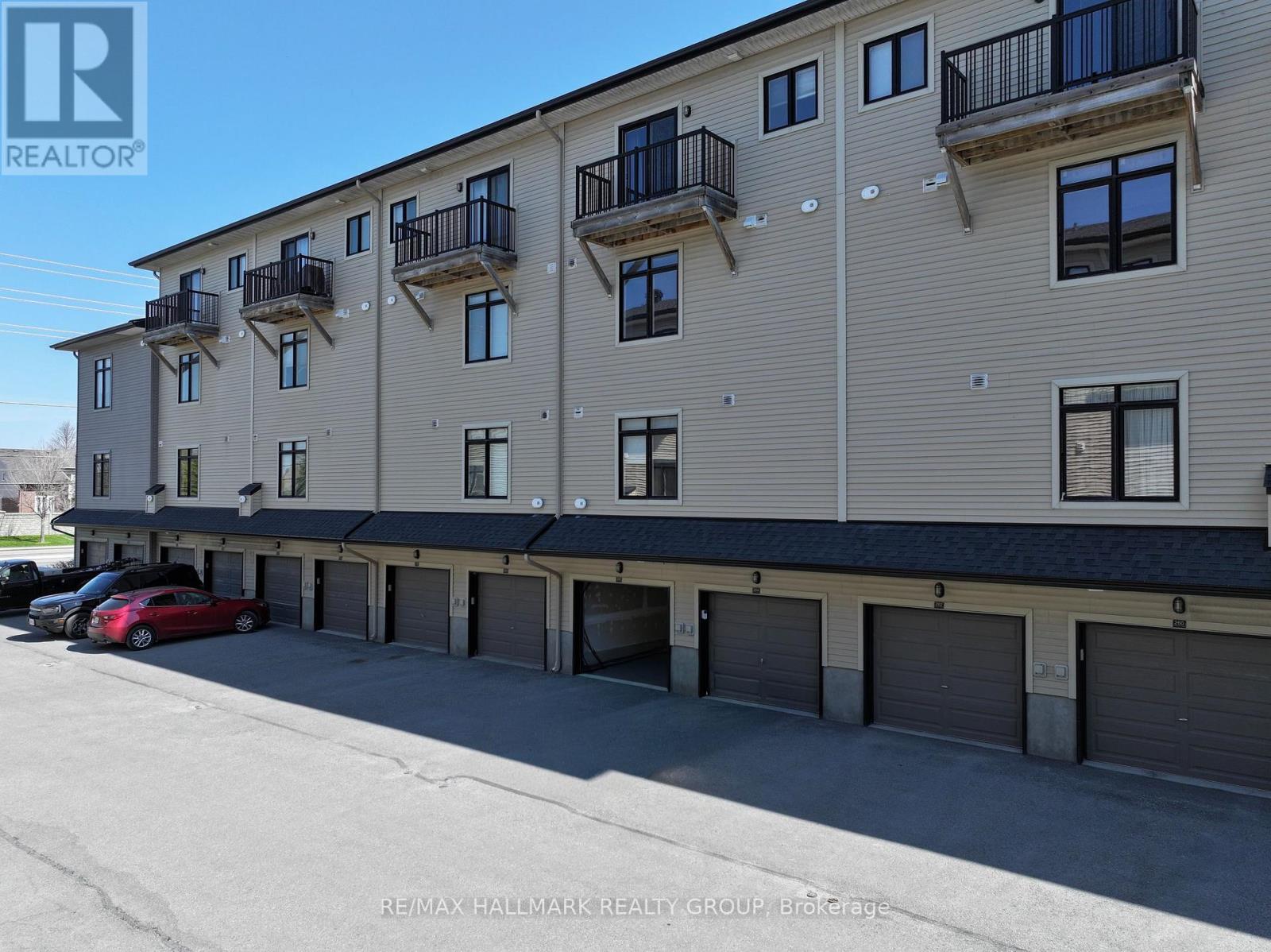 #92 264 PEMBINA PRIVATE - 39