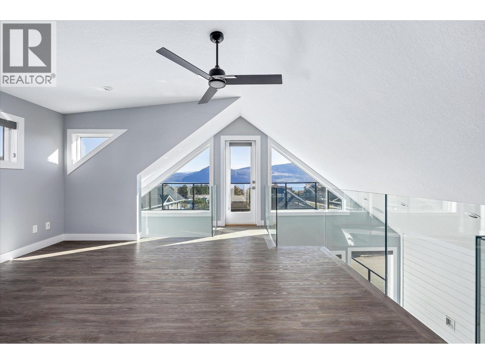 6842 Madrid Way, Kelowna