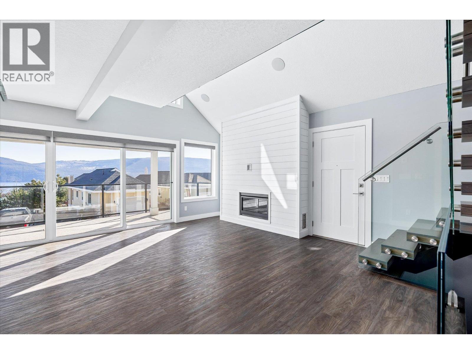 6842 Madrid Way, Kelowna