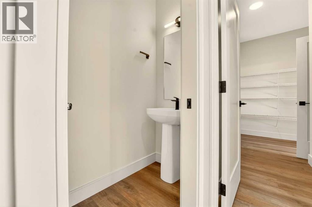 3105 44 Street S - 20