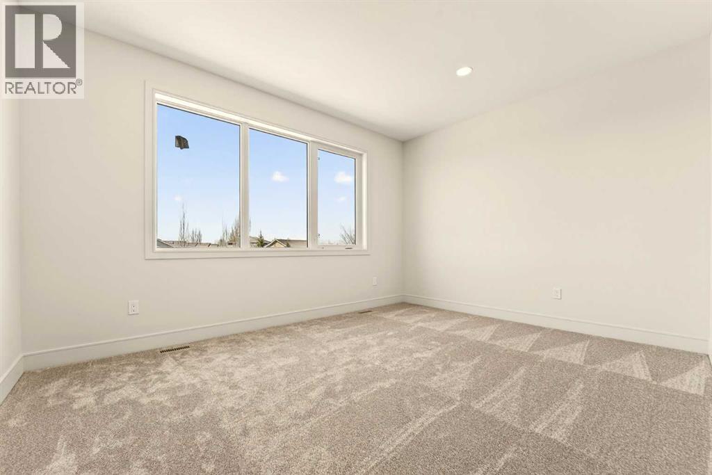 3105 44 Street S - 35