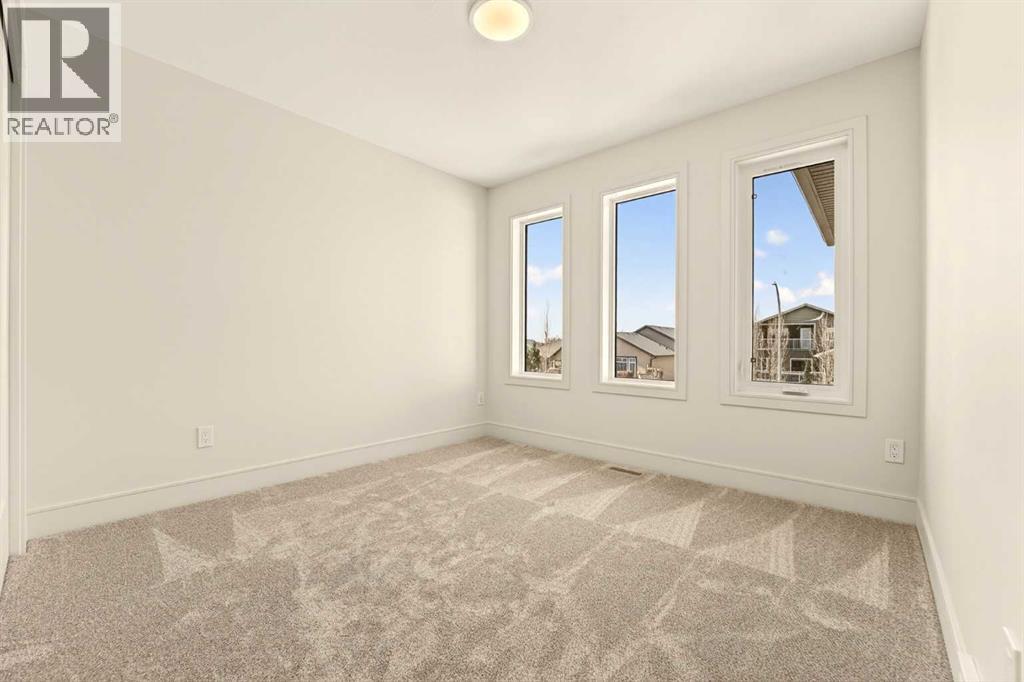 3105 44 Street S - 38