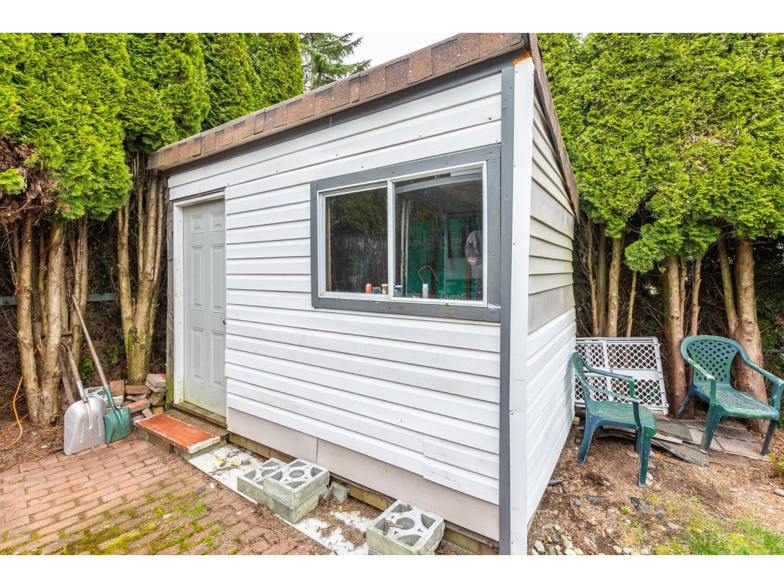 2058 CUMBRIA DRIVE, Surrey