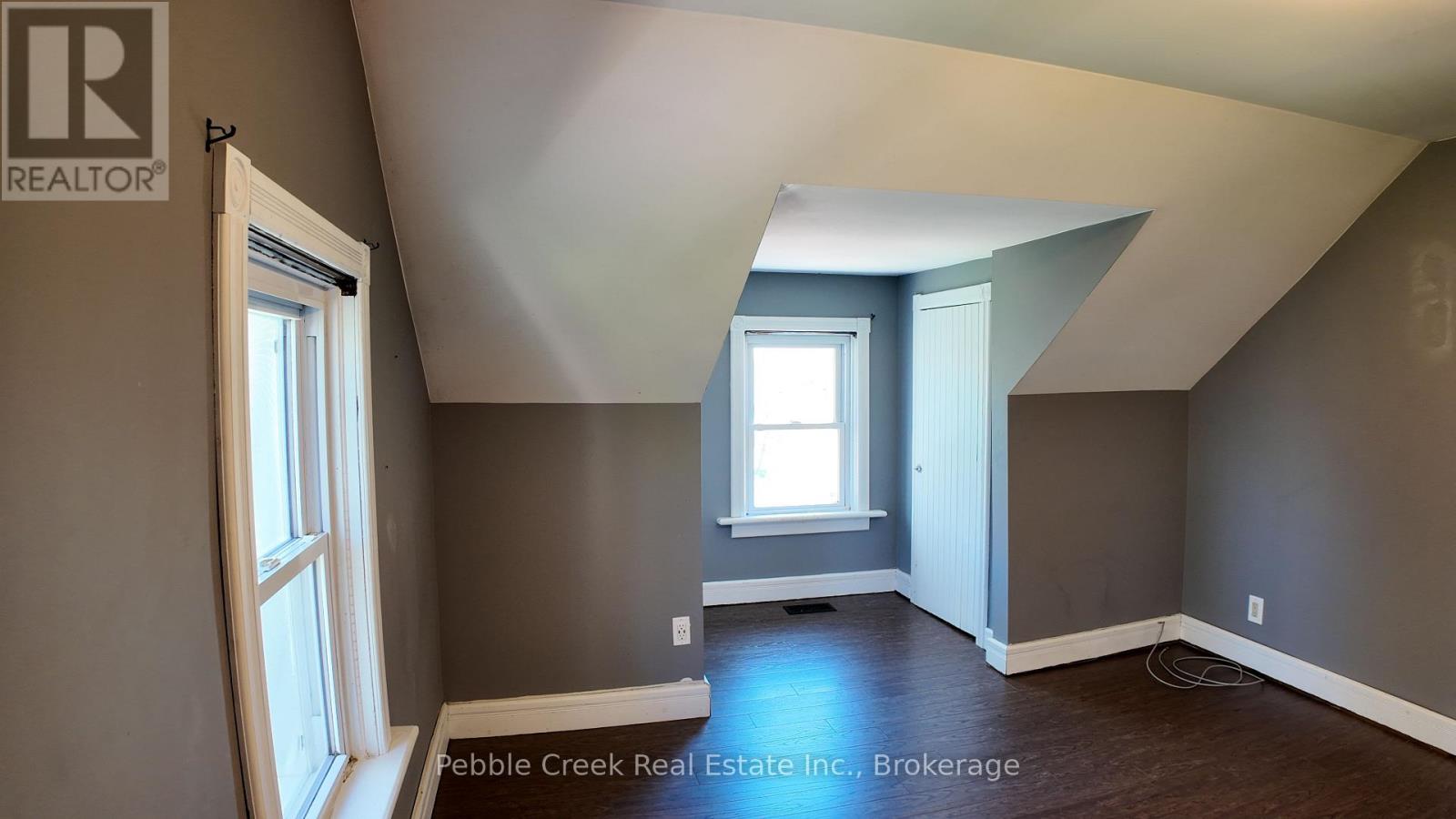 109 NAPIER STREET - 16