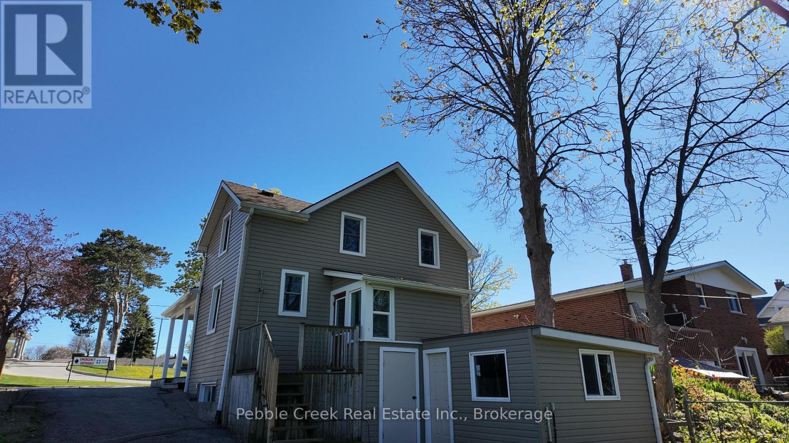 109 NAPIER STREET - 19