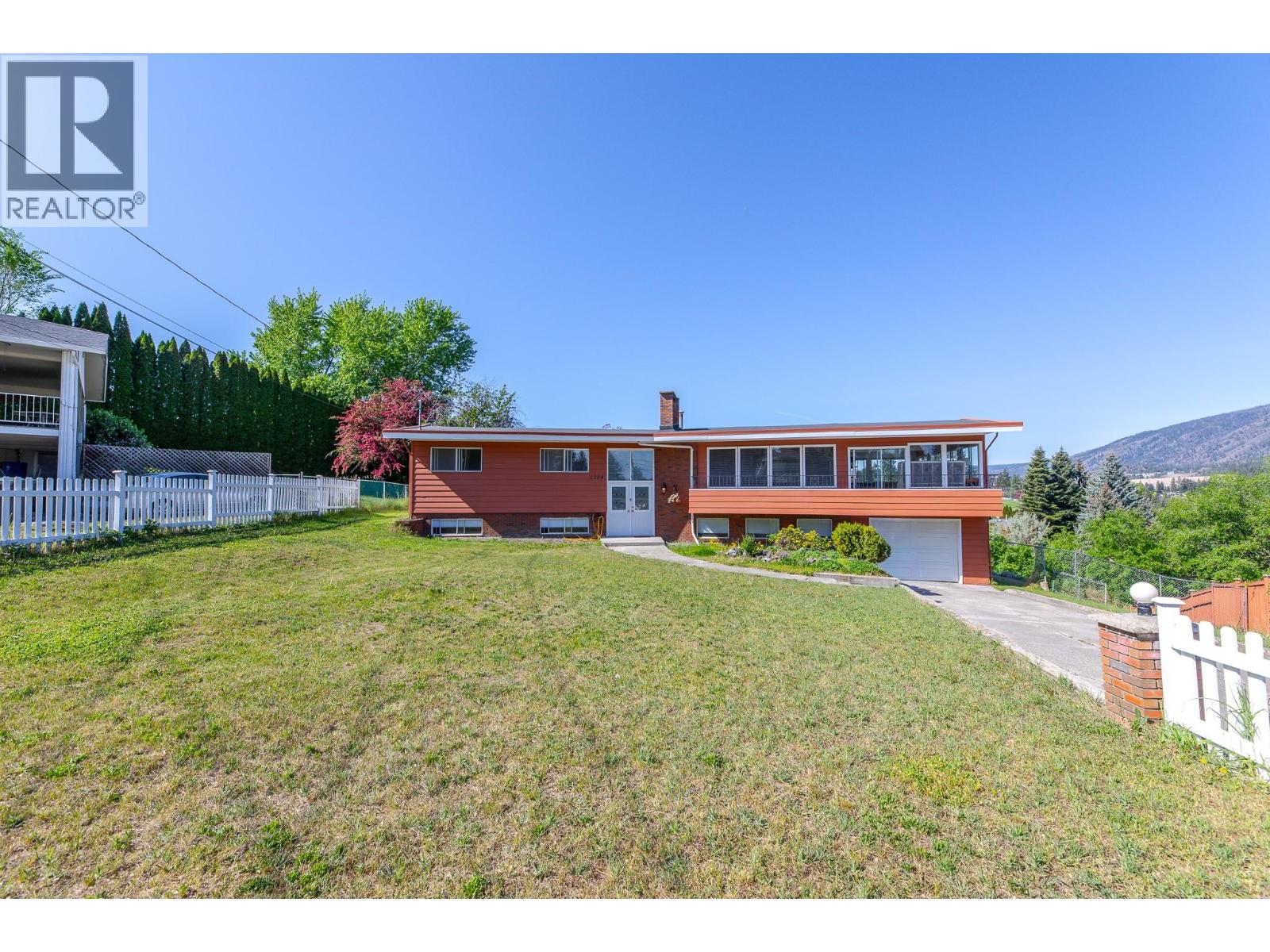  2204 BRIDGEVIEW Road, Kelowna