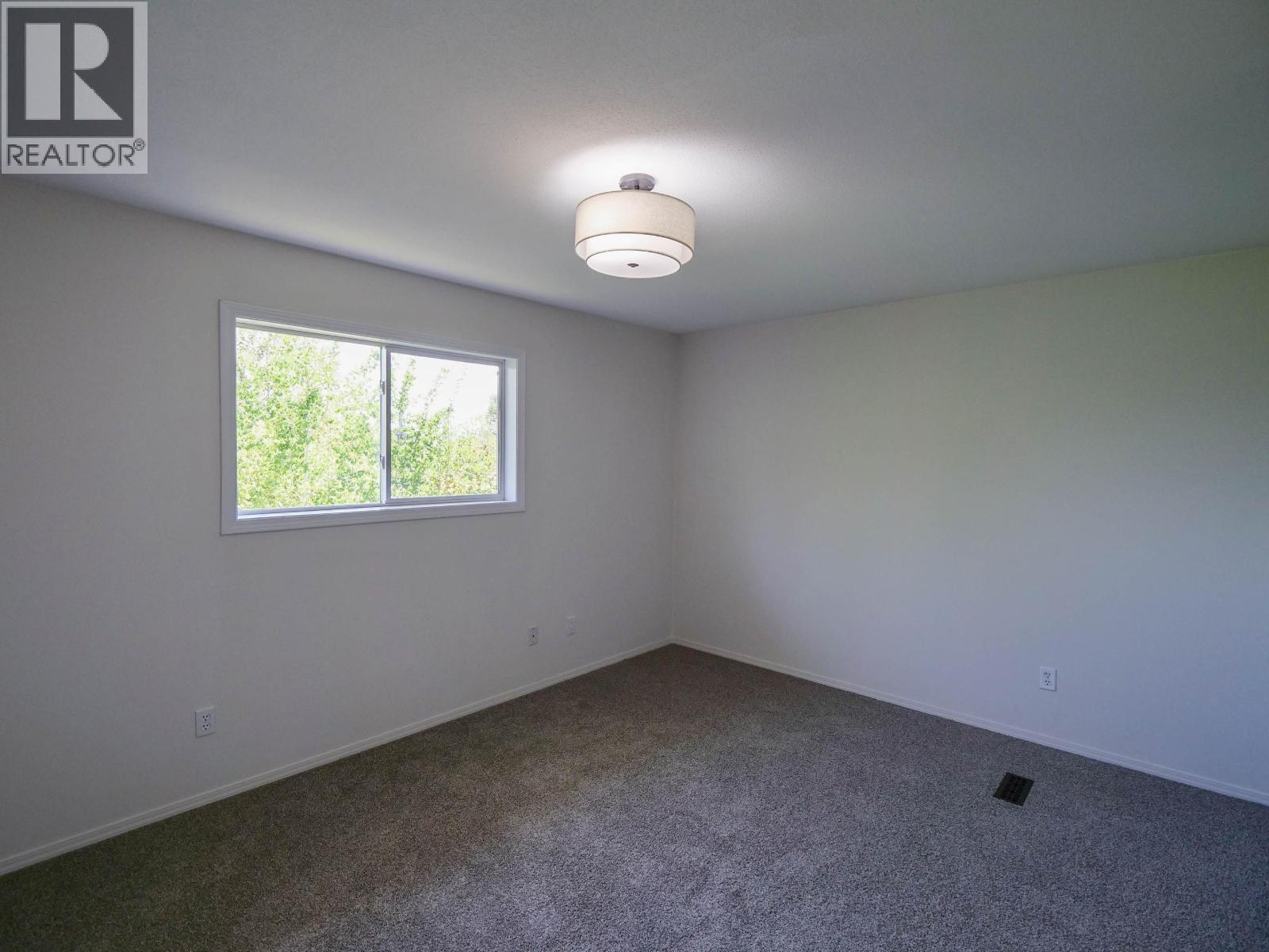 #2 410 PINCHBECK STREET - 19