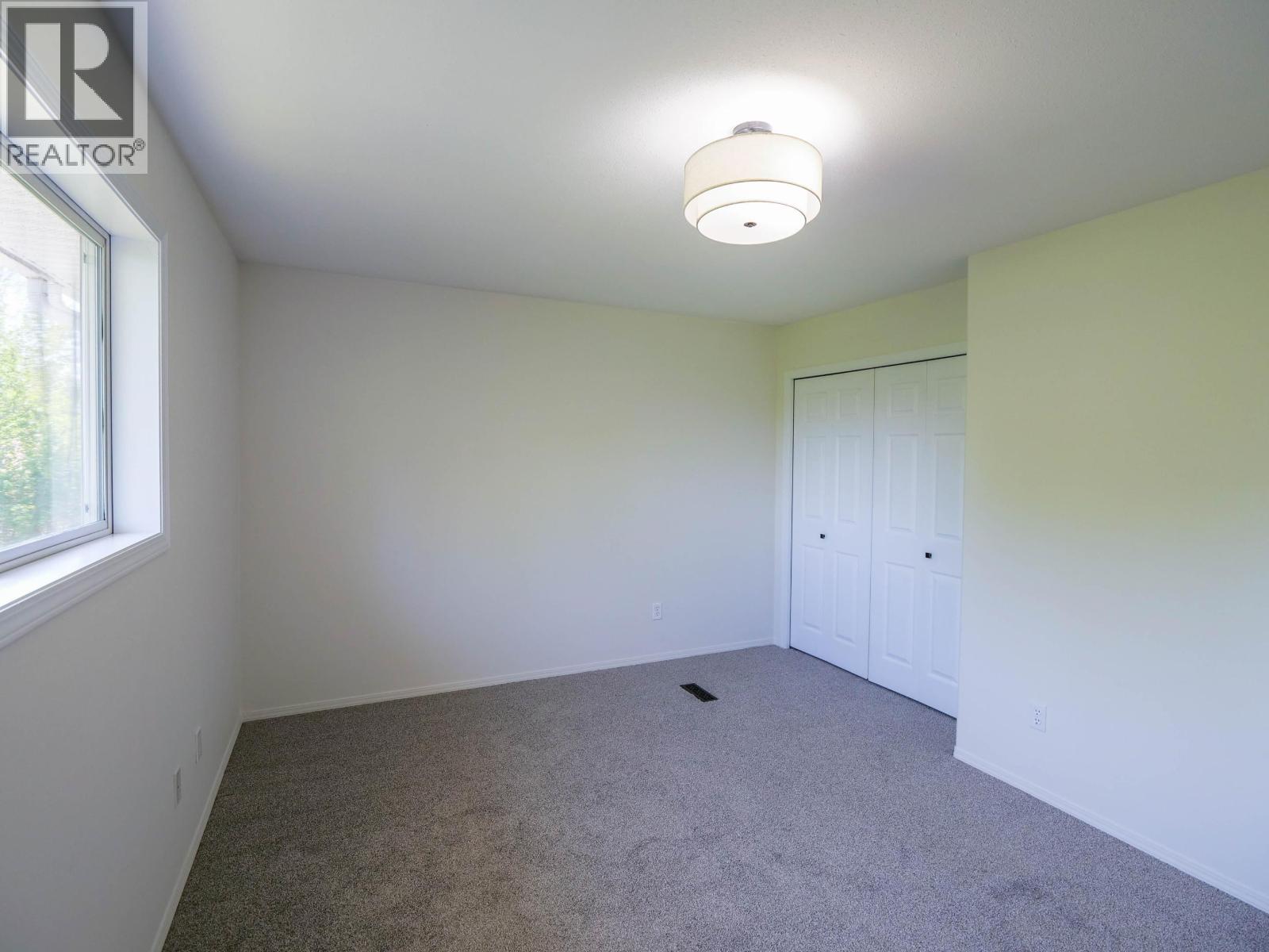 #2 410 PINCHBECK STREET - 20