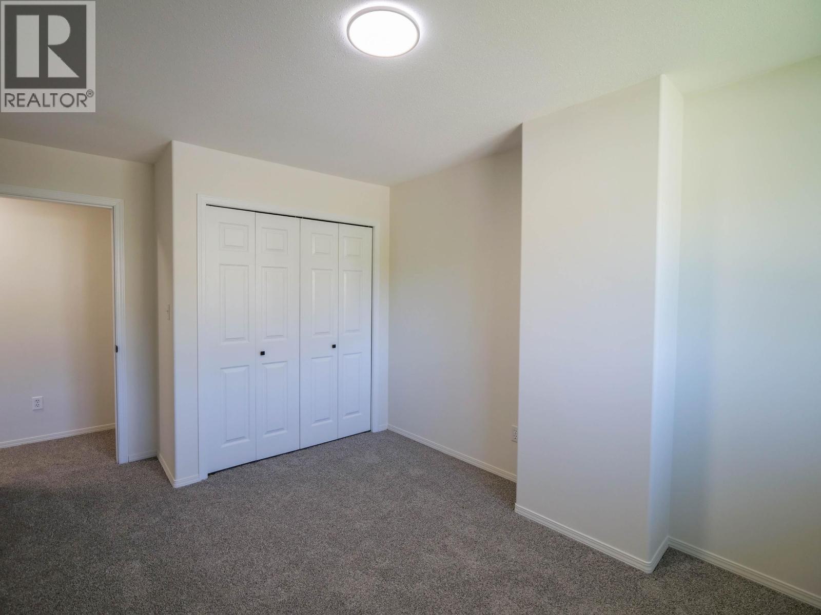 #2 410 PINCHBECK STREET - 24