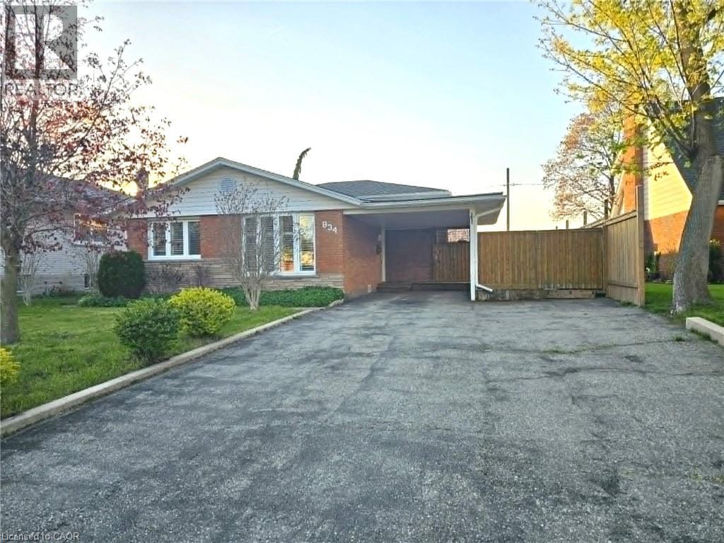 834 WESTMINSTER Drive S Unit# Main, Cambridge, Ontario, N3H1V2 — Photo 2