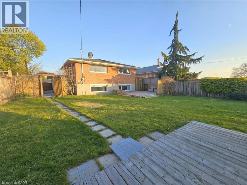 834 WESTMINSTER Drive S Unit# Main, Cambridge, Ontario, N3H1V2 — Photo 34