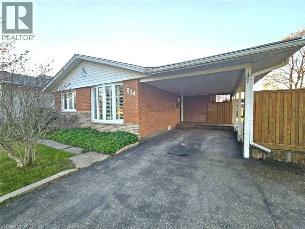 834 WESTMINSTER Drive S Unit# Main, Cambridge, Ontario, N3H1V2 — Photo 5