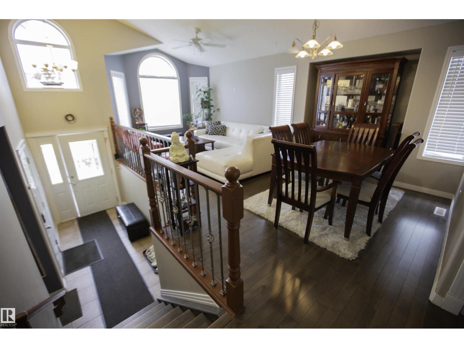 2817 40A AV NW - 19