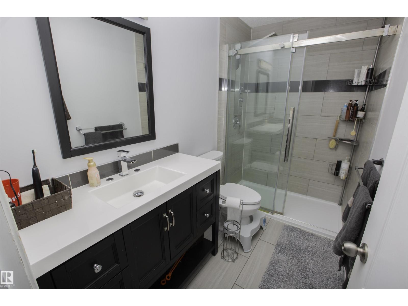 2817 40A AV NW - 25