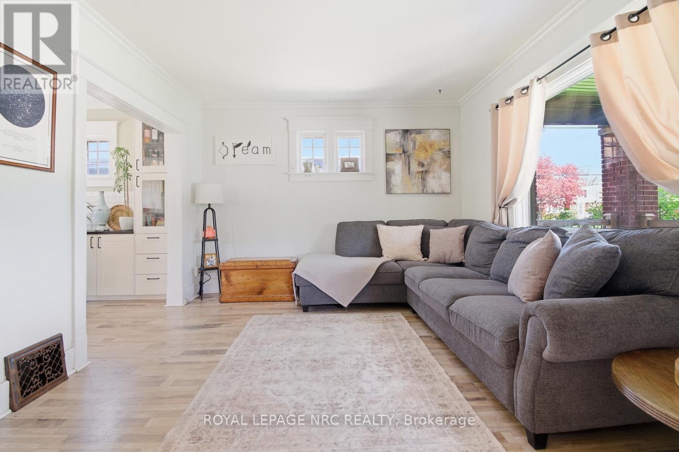 4943 DUKE AVENUE - 11