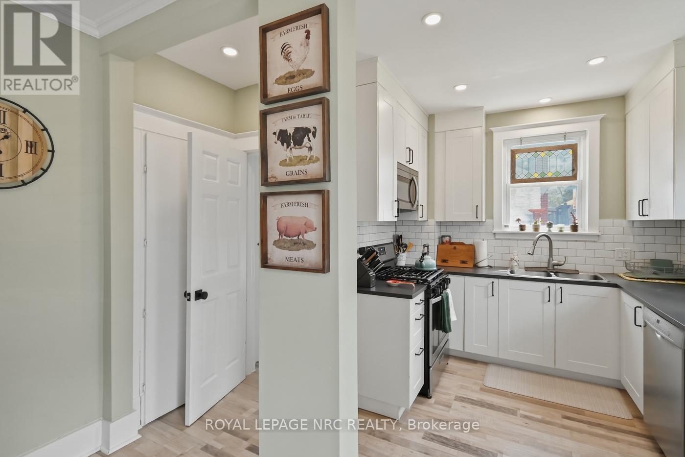 4943 DUKE AVENUE - 19