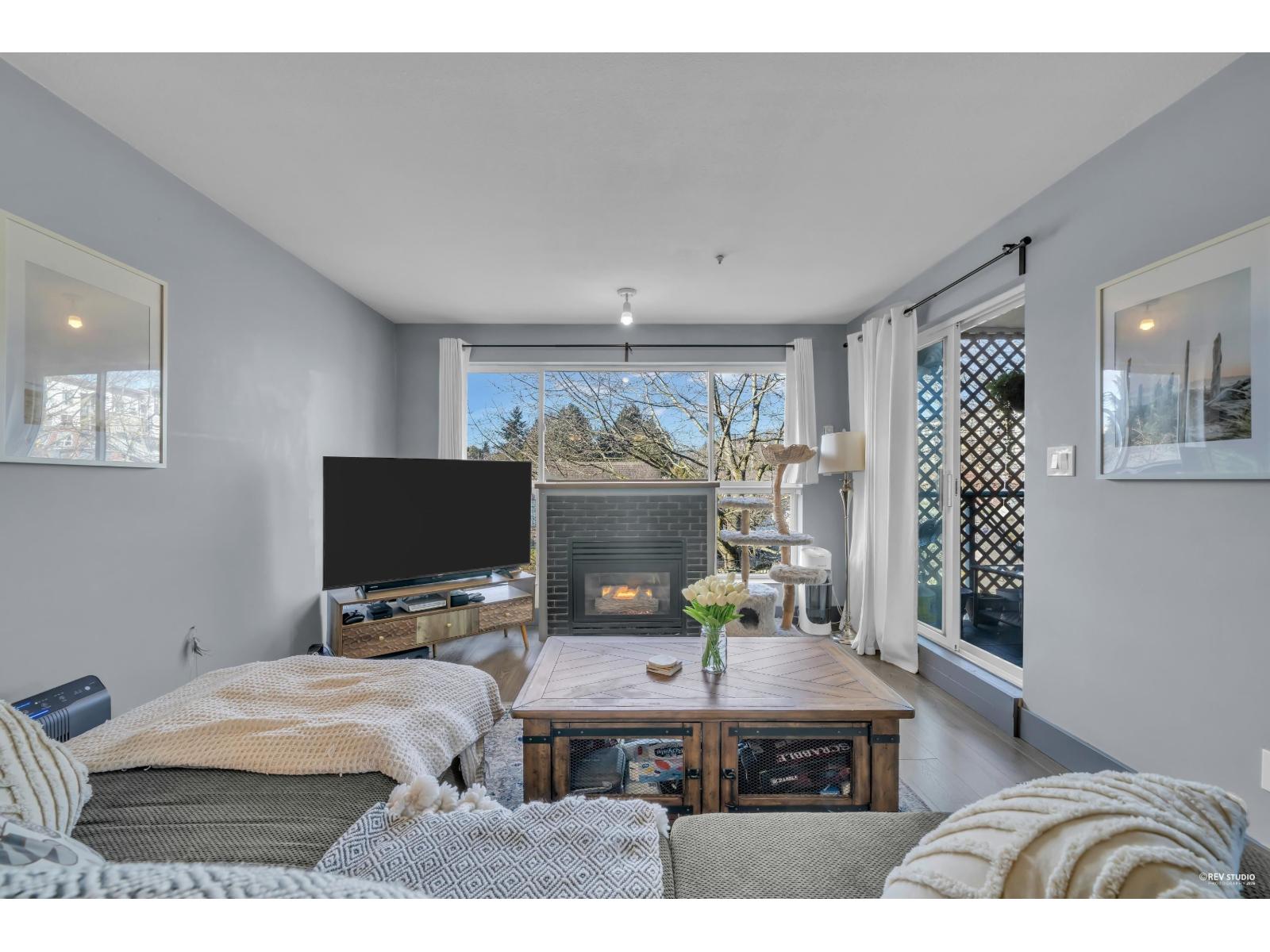 301 6390 196 Street - photo 2
