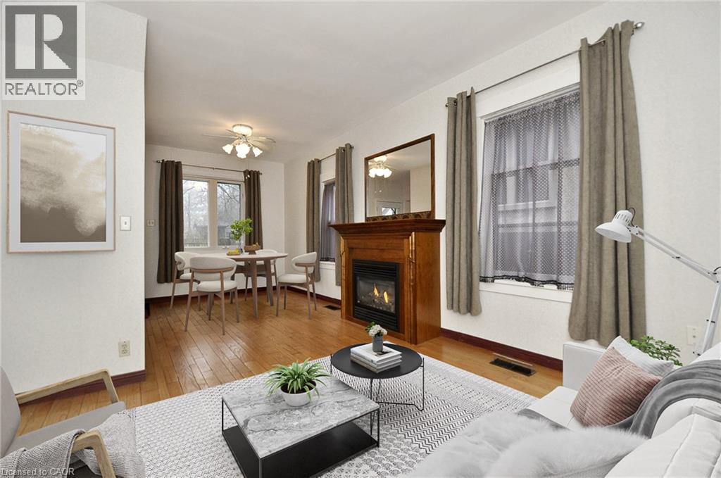 56 CHURCHILL Drive - 7