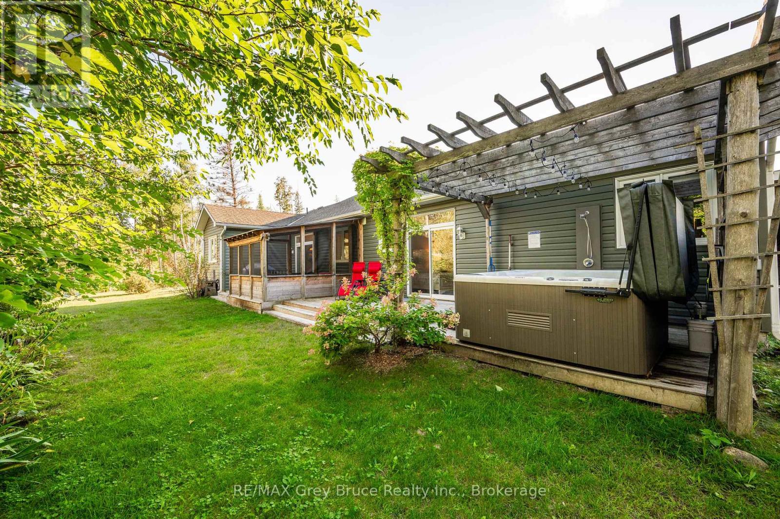 10 WILLIAMSON PLACE - 41