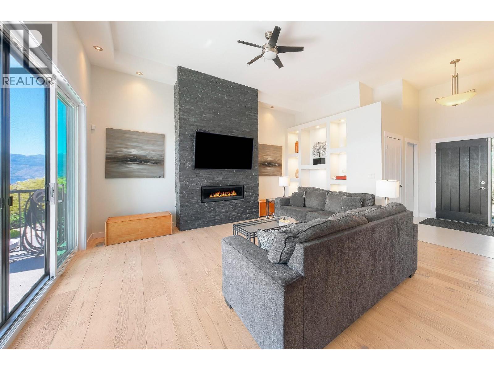  1534 GREGORY Road, West Kelowna