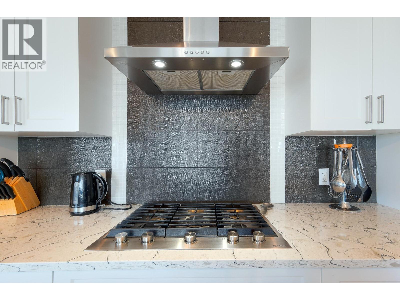  1534 GREGORY Road, West Kelowna