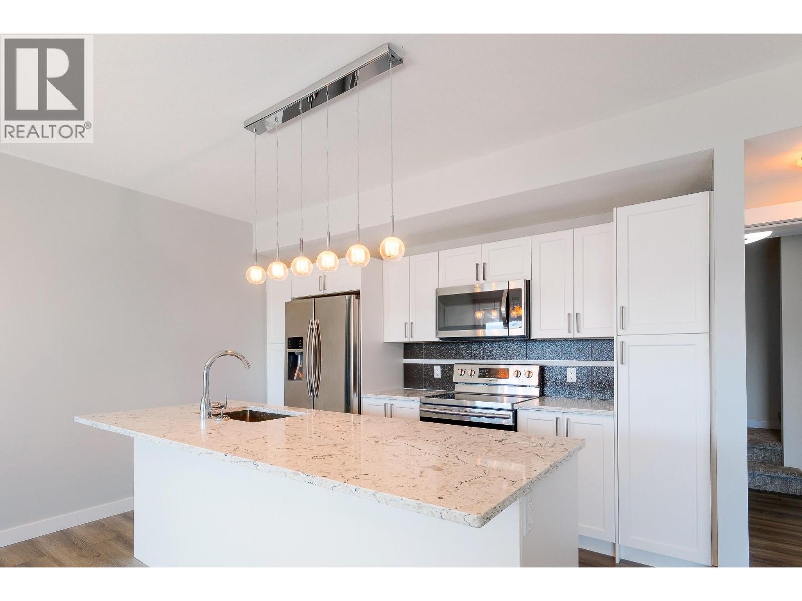  1534 GREGORY Road, West Kelowna