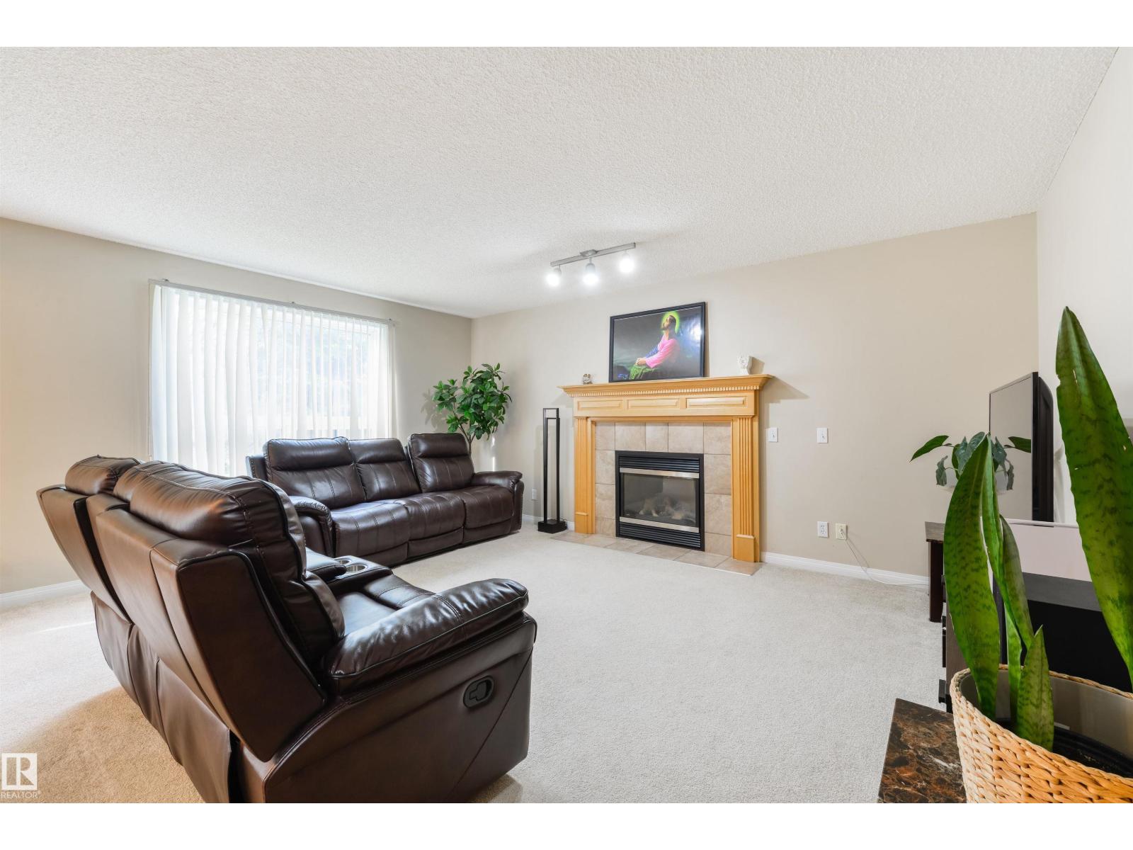 1215 ORMSBY LN NW, Edmonton