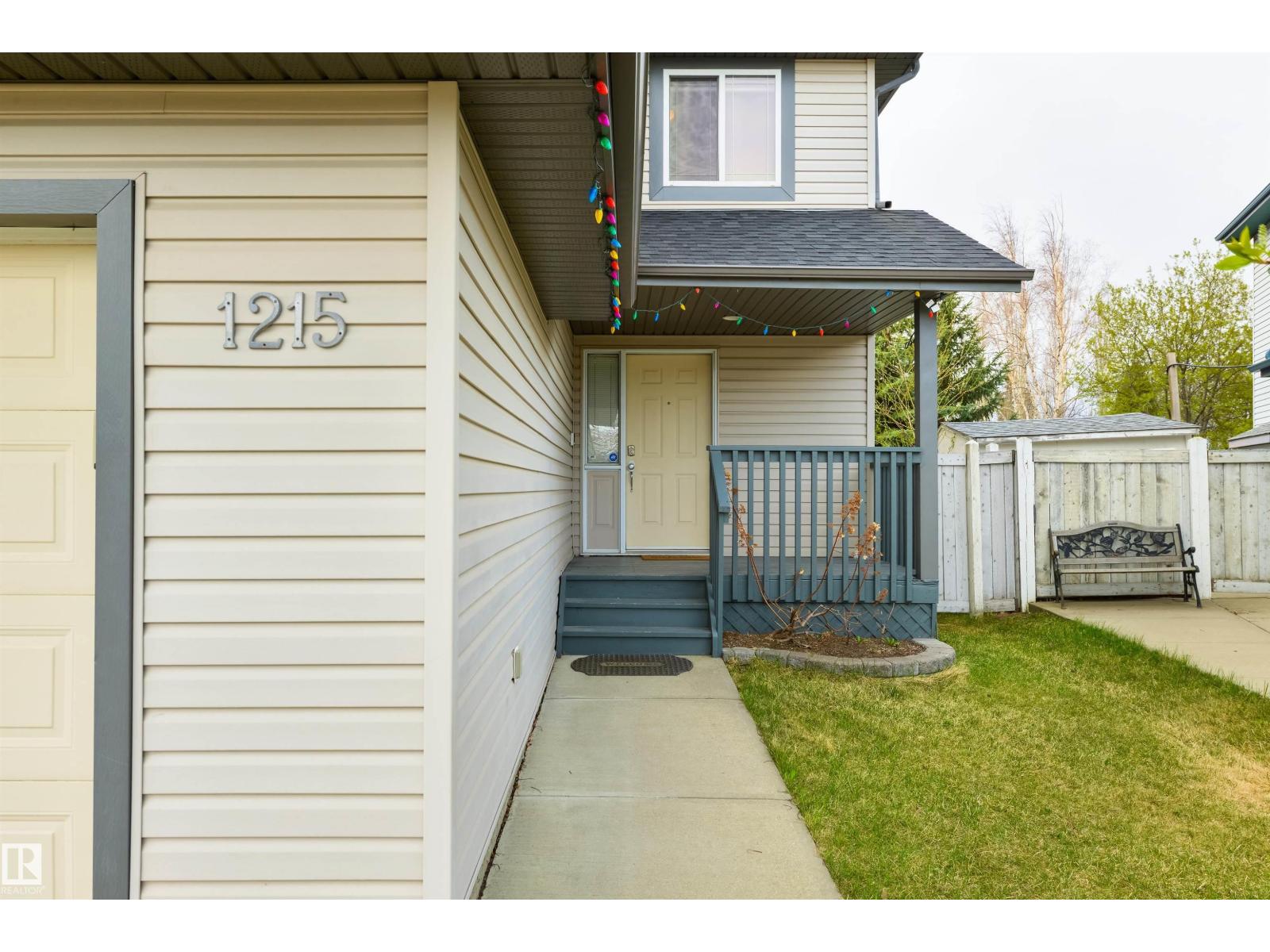 1215 ORMSBY LN NW, Edmonton